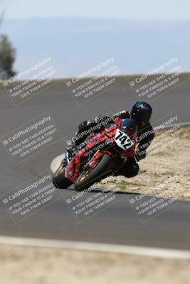 media/Jun-07-2025-TrackDaz (Sat) [[4413525952]]/A Group/12pm (Turn 2)/
